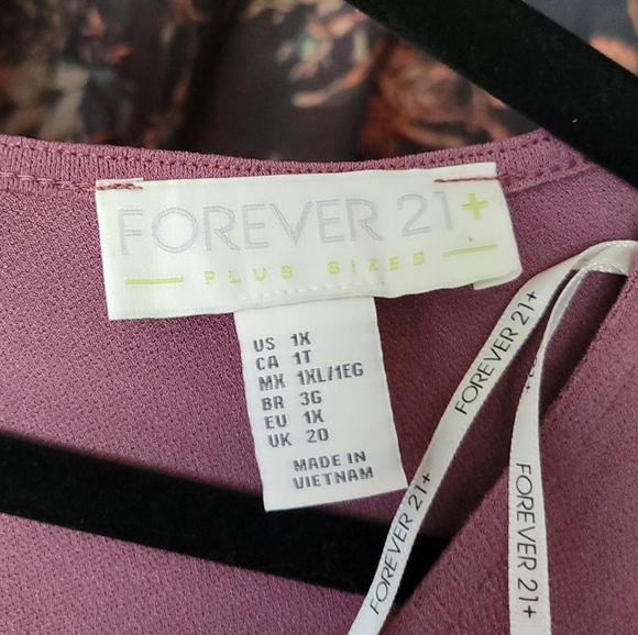 Forever 21 Romper, Size 1X, Mauve Long Sleeve Plus Size 1X Romper NWOT - Picture 4 of 4